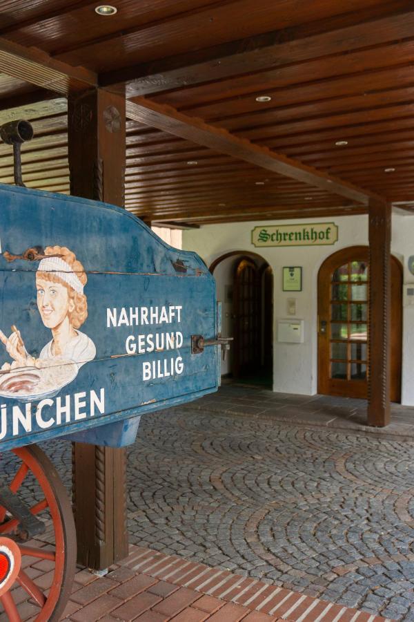 Hotel Schrenkhof Unterhaching Exterior foto